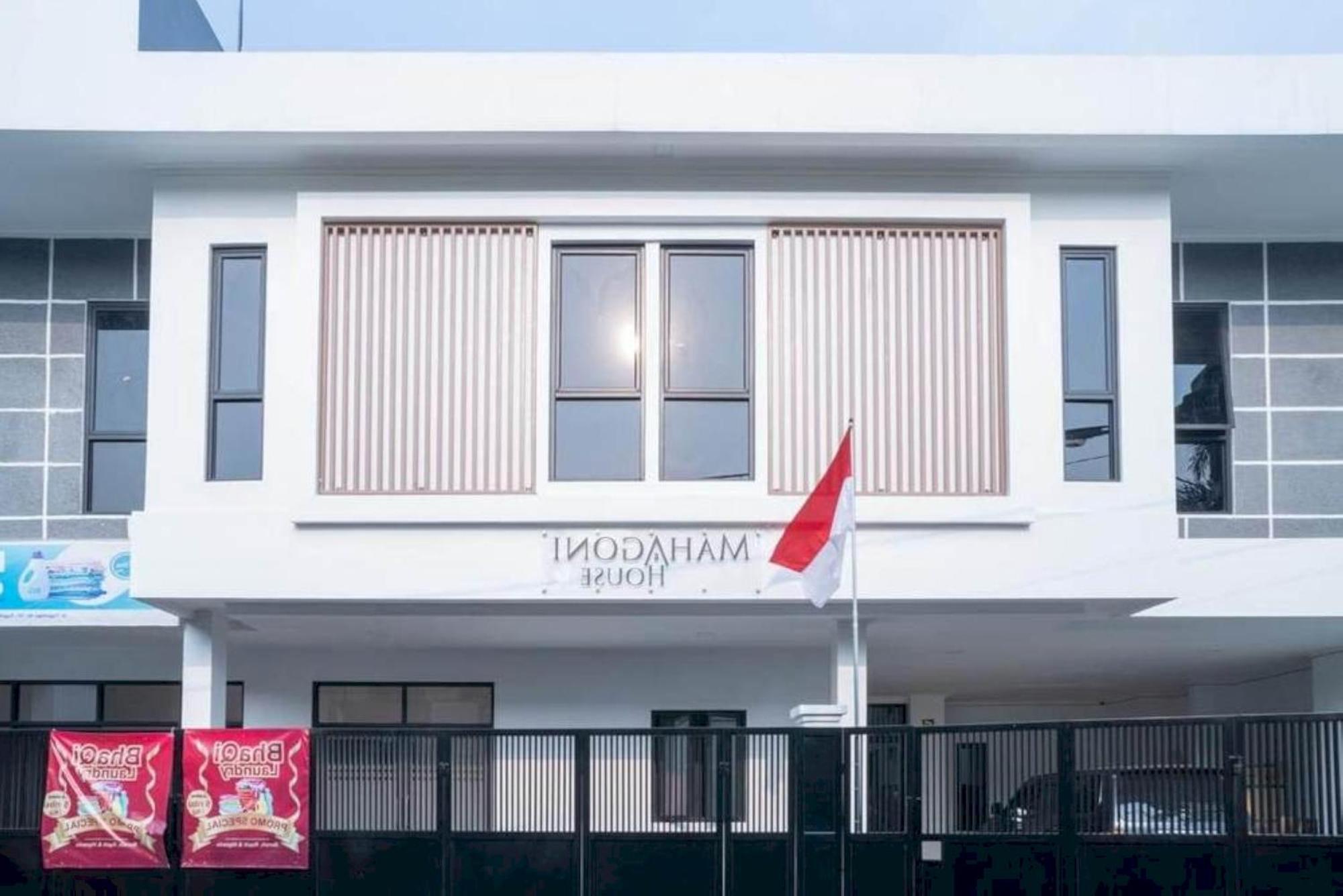 מלון בוגור Oyo 94143 Mahagoni House Syariah מראה חיצוני תמונה